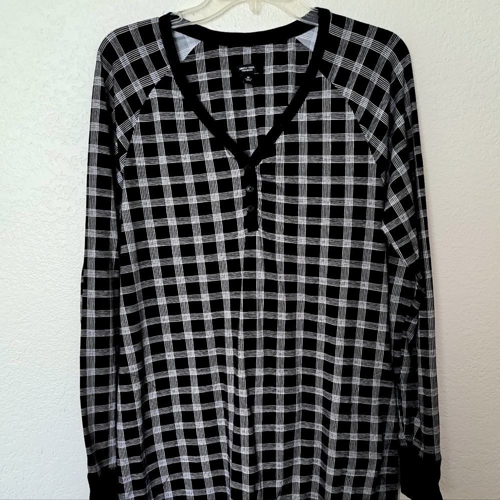 NEW WOMEN'S LONG SLEEVE GOWN SLEEPSHIRT SIZE MEDIUM PLAID BLACK VERA WANG